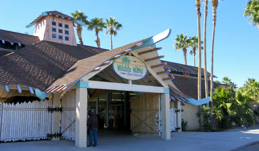 View of the signage and the entrance to Wildlife World Zoo