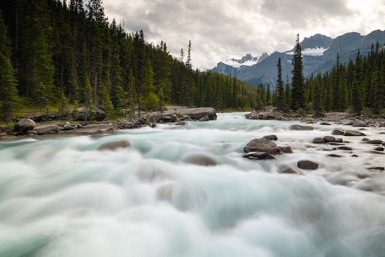 Image of the raging current on Mistaya Canyon